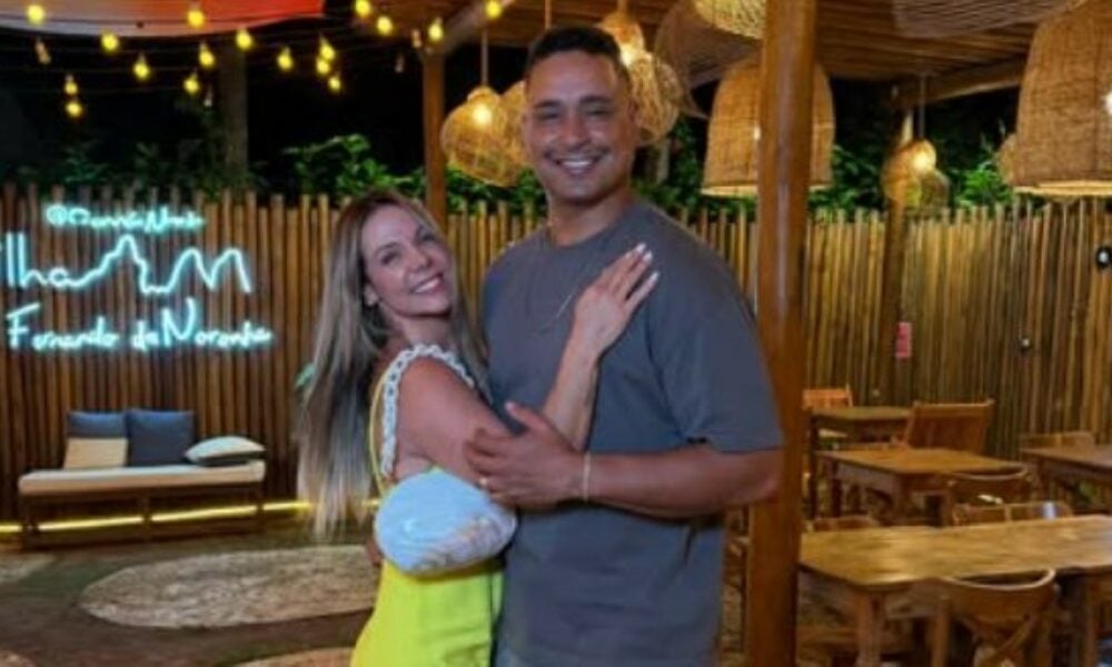 romance-em-fernando-de-noronha:-carla-perez-e-xanddy-celebram-amor-e-musica