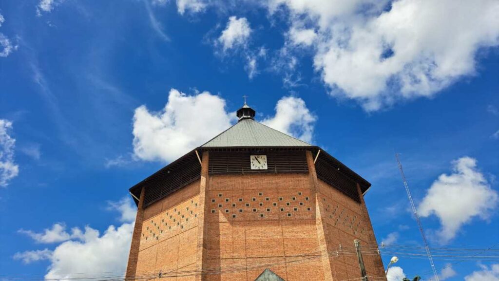 tempo-segue-quente-no-acre-nesta-sexta-com-possibilidade-de-chuvas-pontuais