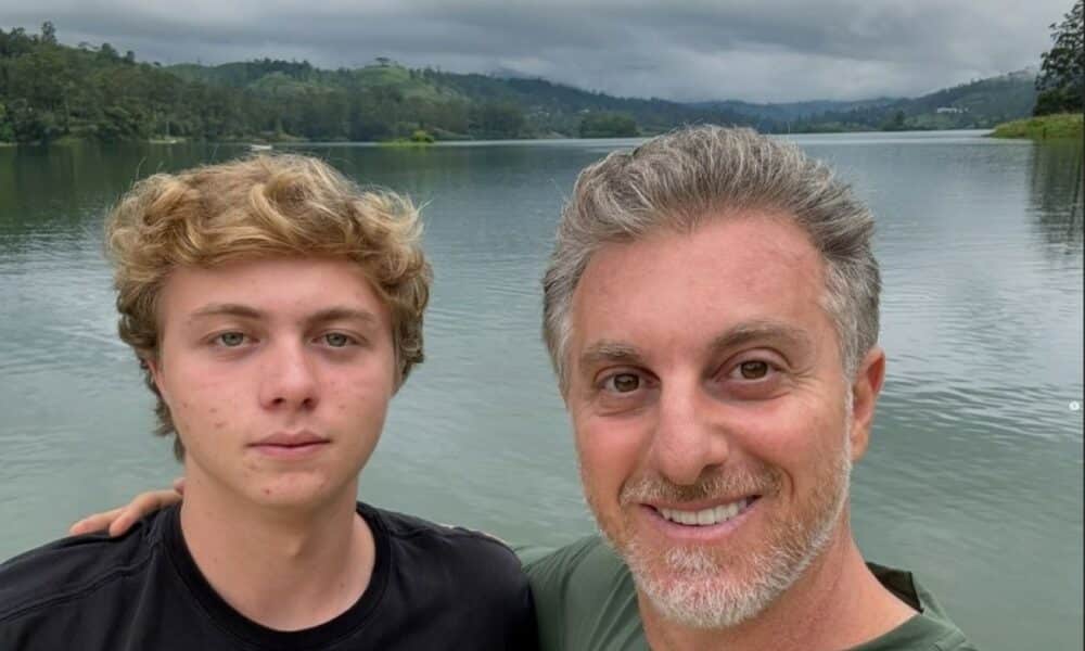 luciano-huck-aventura-se-no-alasca-com-filho-benicio:-mergulho-com-tubaroes-e-paisagens-unicas