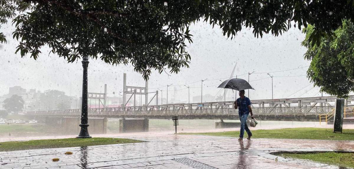 inmet-emite-alerta-de-chuvas-intensas-com-ate-50-mm-ate-sabado-para-o-acre
