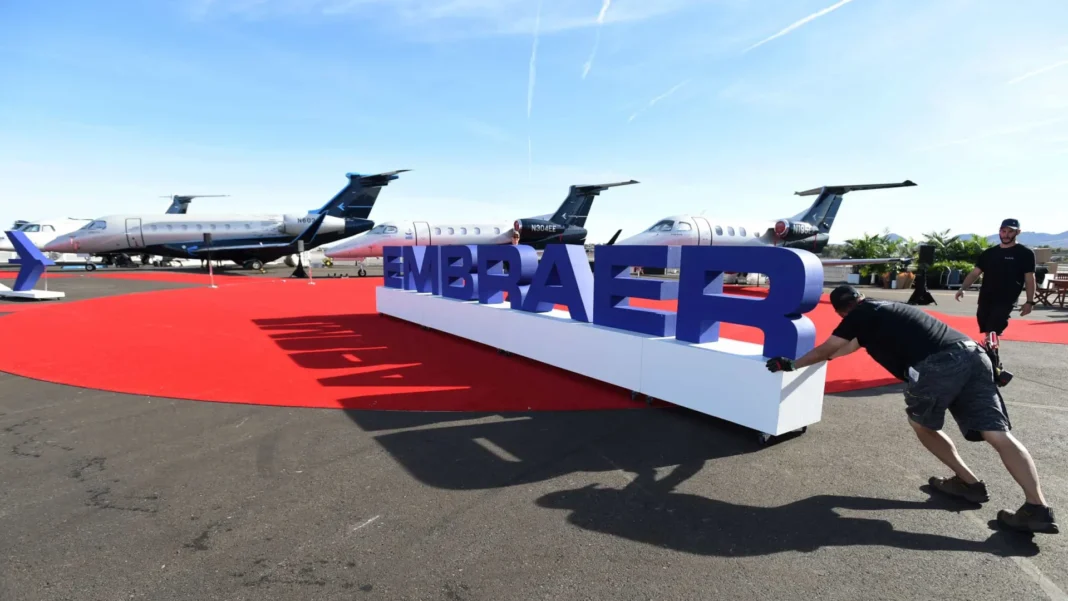 suecia-anuncia-compra-de-4-avioes-de-transporte-da-embraer