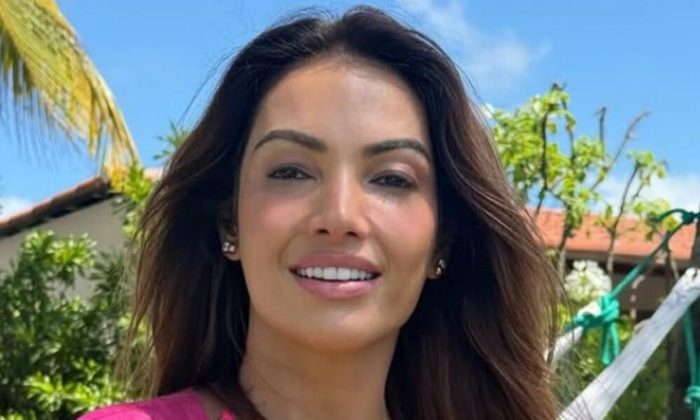 patricia-poeta-brilha-de-biquini-em-feriado-de-pascoa-com-amigas-no-litoral