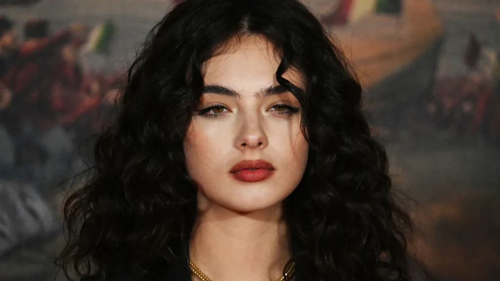 deva-cassel,-filha-de-vincent-cassel-e-monica-bellucci-vira-‘garota-de-ipanema’;-saiba-mais