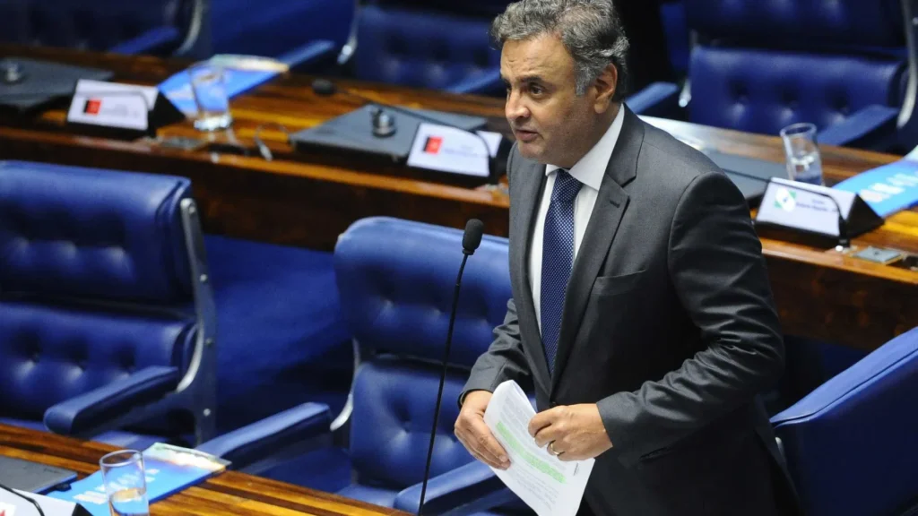 aecio-diz-que-ventos-mudaram-e-que-e-preciso-unificar-forcas-de-centro-em-2026