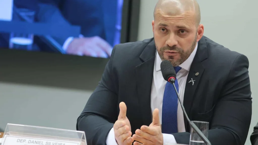 daniel-silveira-violou-regras-da-condicional-e-foi-a-shopping,-diz-moraes