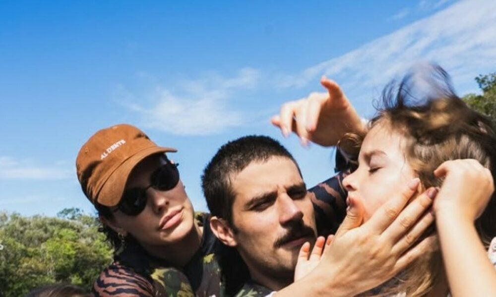 laura-neiva-e-chay-suede-compartilham-momentos-de-amor-na-amazonia