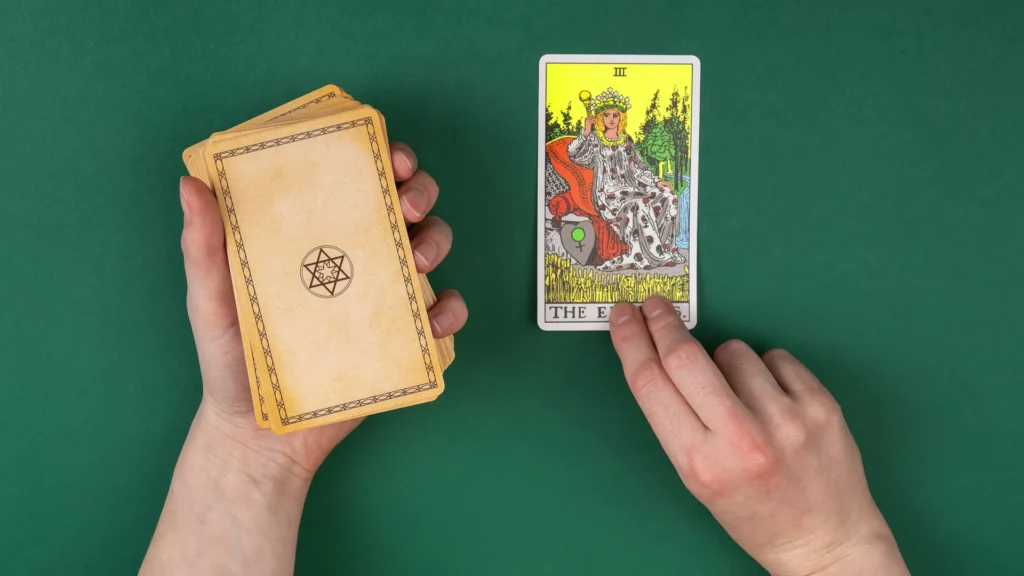 tres-signos-que-vao-(finalmente)-assumir-as-redeas-do-proprio-destino