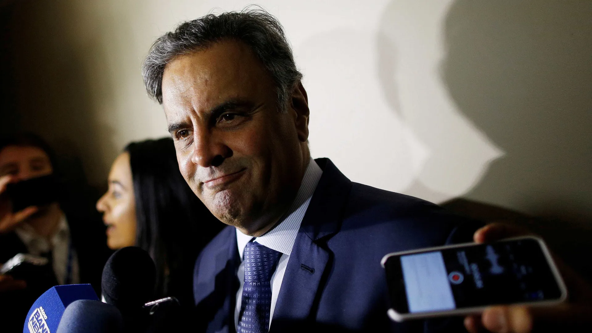 gilmar-arquiva-investigacao-sobre-aecio-por-sonegacao-na-campanha-de-2014