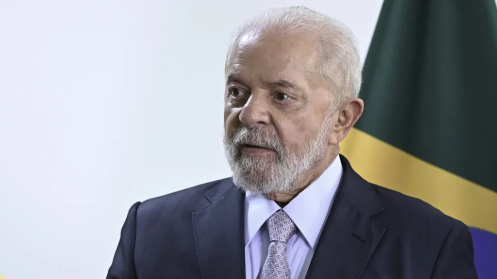 lula-concede-indulto-a-maes-e-avos-e-exclui-presos-do-8/1