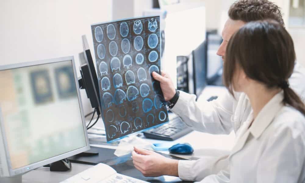 understand-stroke:-early-symptoms,-risk-factors,-and-what-to-do-to-prevent-and-treat