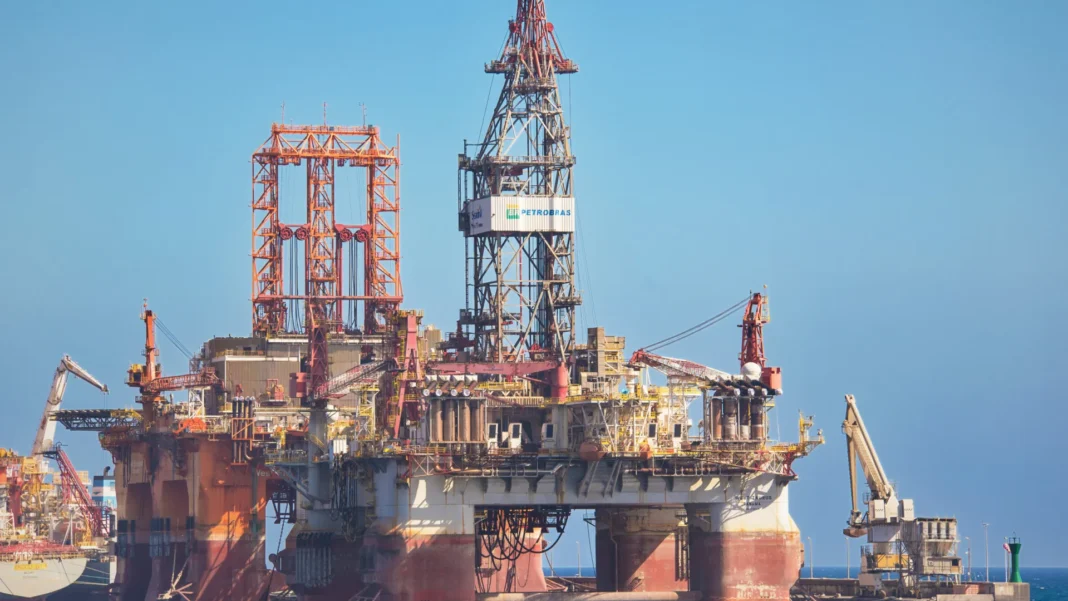 explosao-em-plataforma-da-petrobras-deixa-11-feridos,-diz-sindicato-de-petroleiros