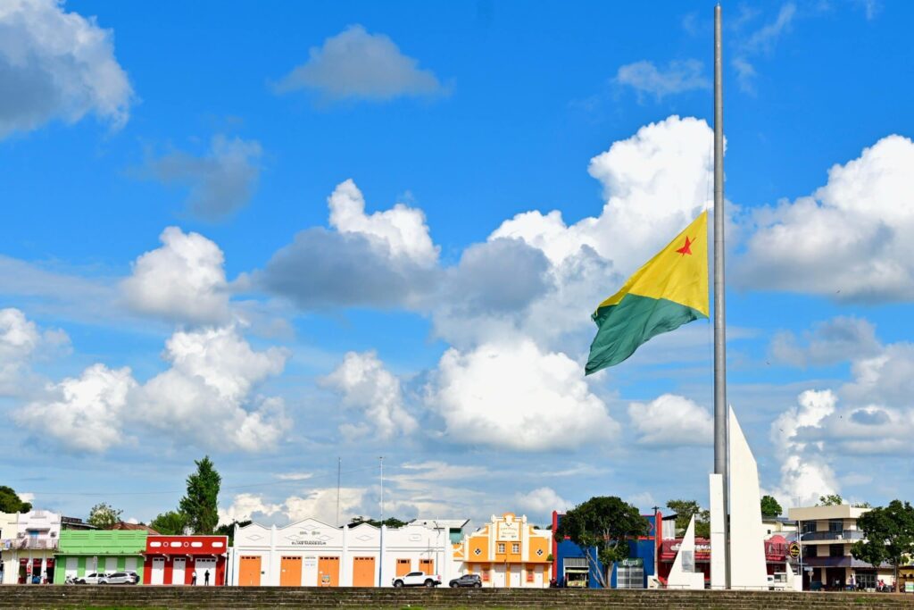 governo-do-acre-decreta-luto-oficial-de-sete-dias-pela-morte-do-papa-francisco