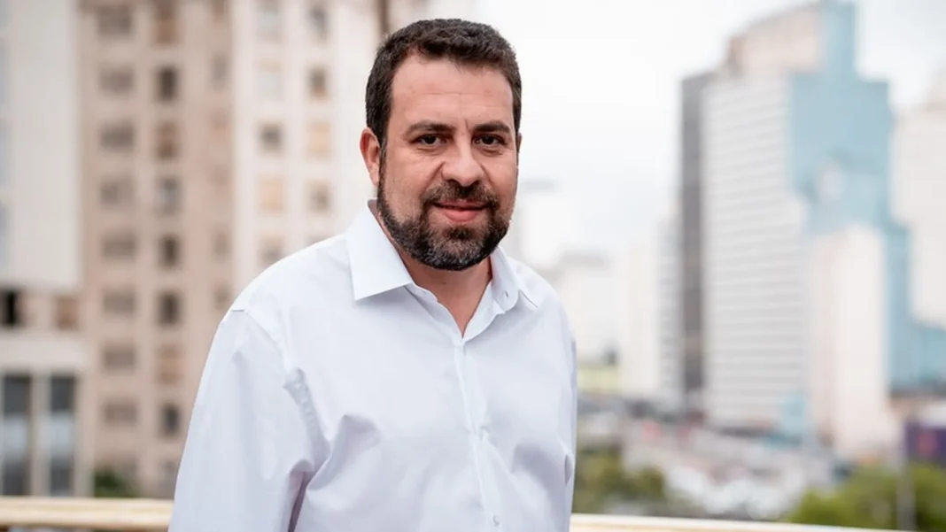 boulos-e-psol-comemoram-apos-dino-suspender-r$-4,2-bilhoes-em-pagamentos-de-emendas