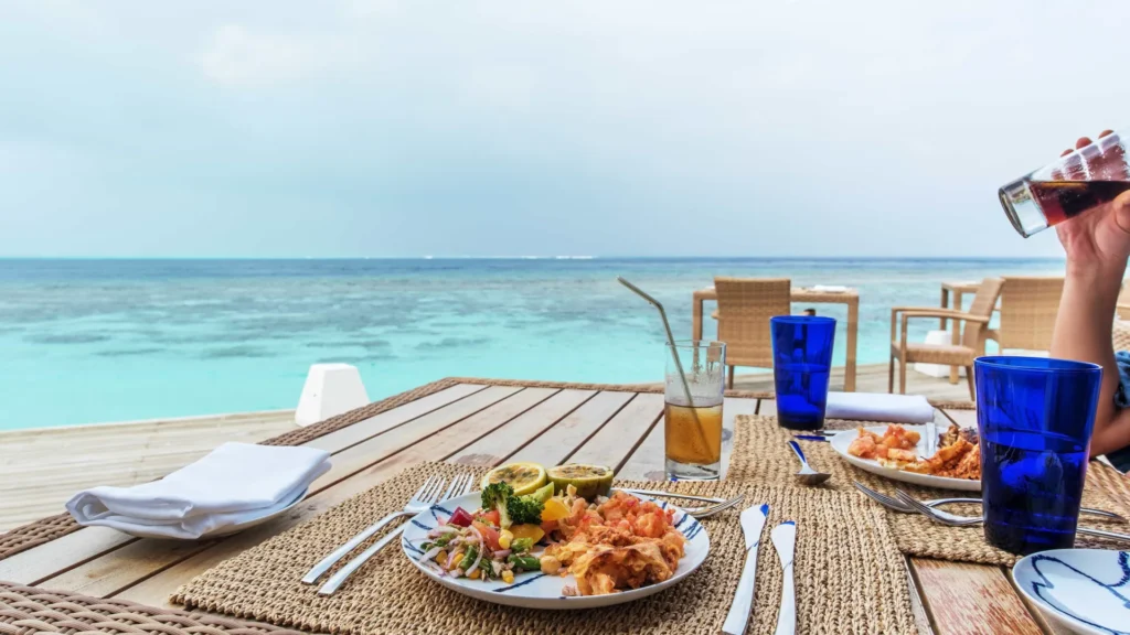 6-dicas-de-seguranca-alimentar-para-curtir-a-praia-sem-preocupacoes