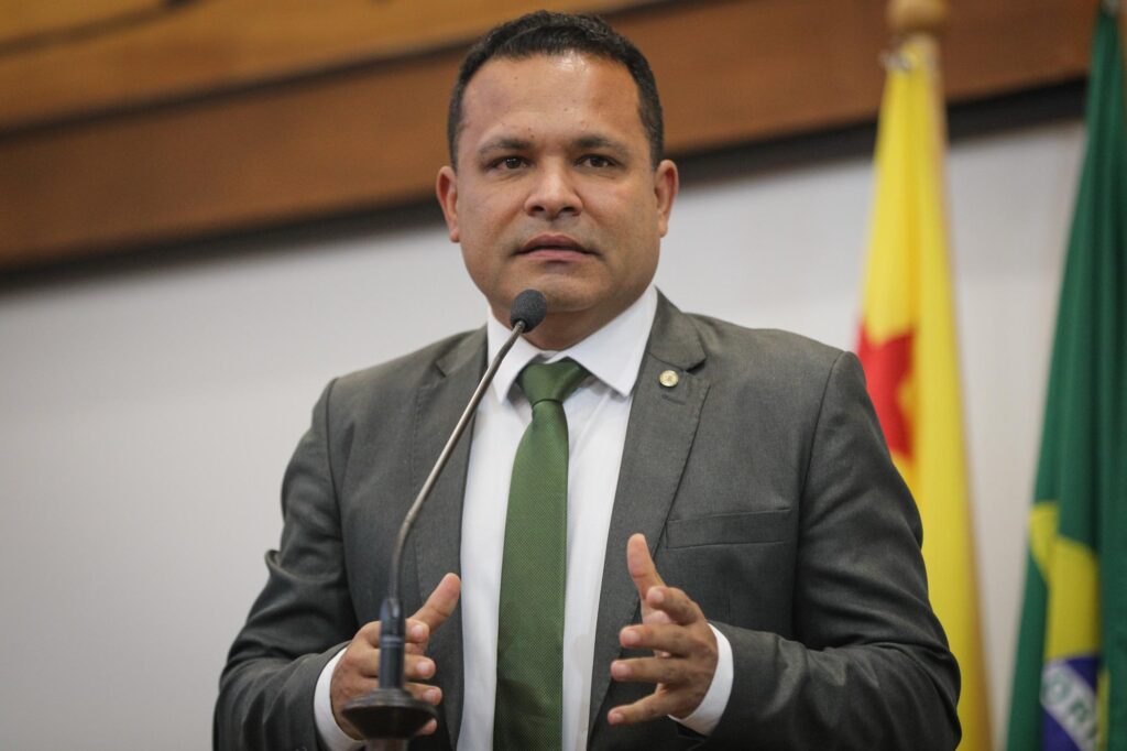 tadeu-hassem-alerta-sobre-condicoes-das-brs-no-acre-e-solicita-atencao-do-governo-federal