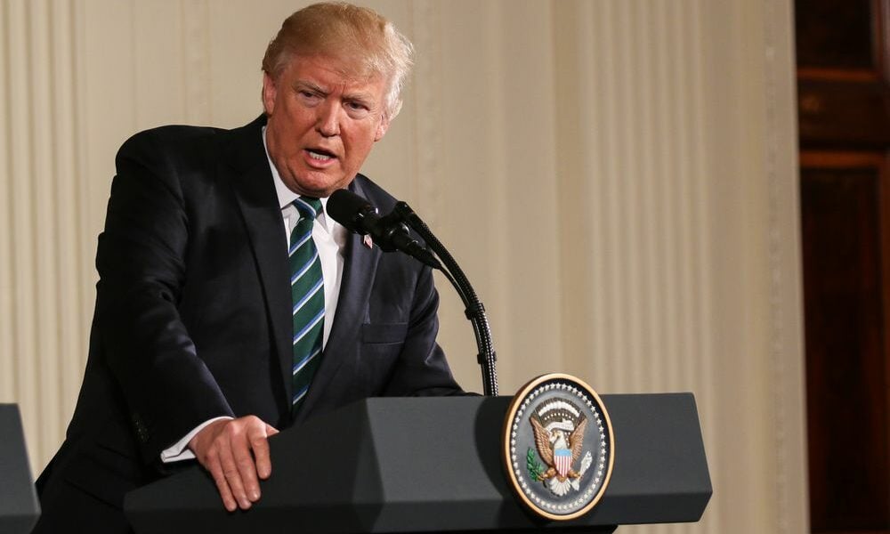 mercado-reage-a-trump-e-powell:-futuros-avancam-0,8%-enquanto-tesla-e-verizon-enfrentam-desafios