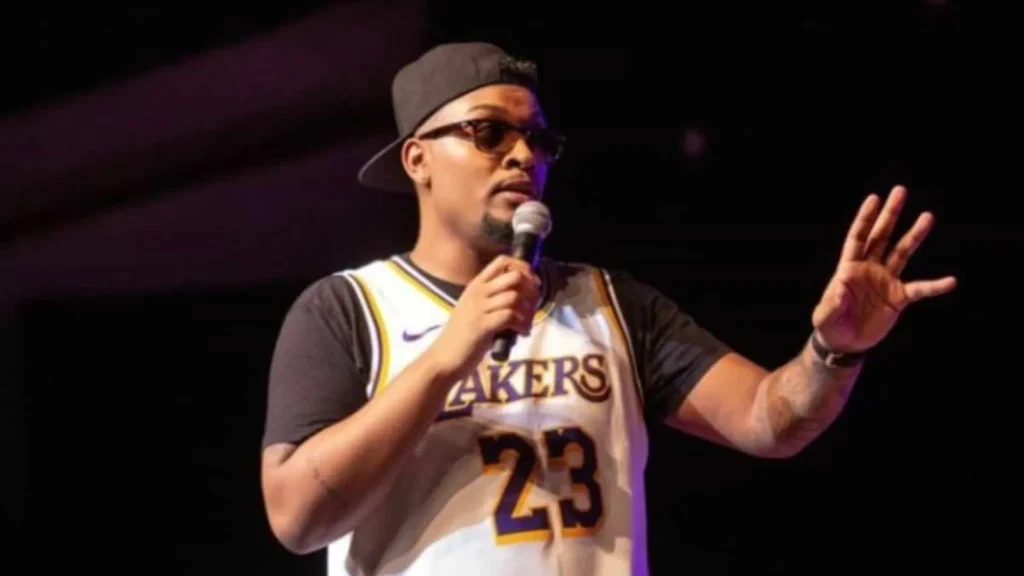 reu-por-estelionato,-nego-di-lanca-biografia-chamada-‘volta-por-$ima’