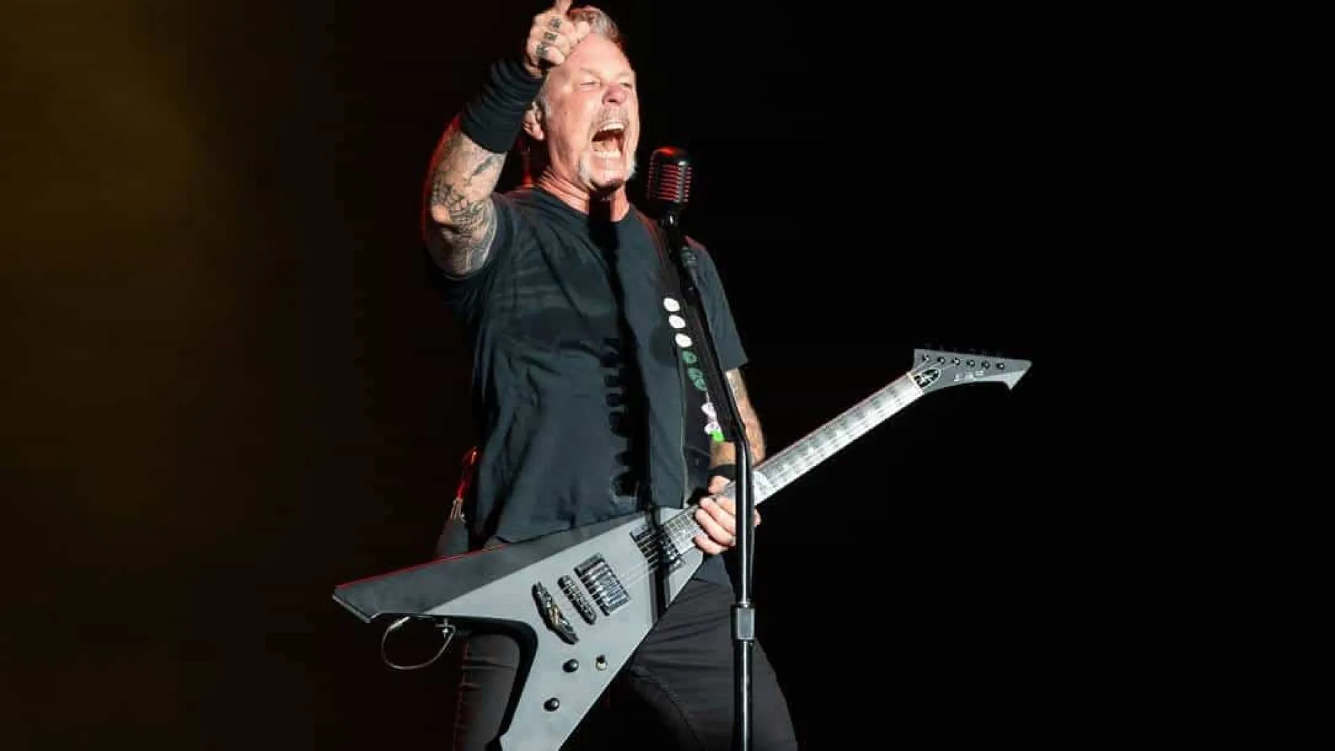 metallica-doa-meio-milhao-de-reais-para-vitimas-dos-temporais-no-rio-grande-do-sul