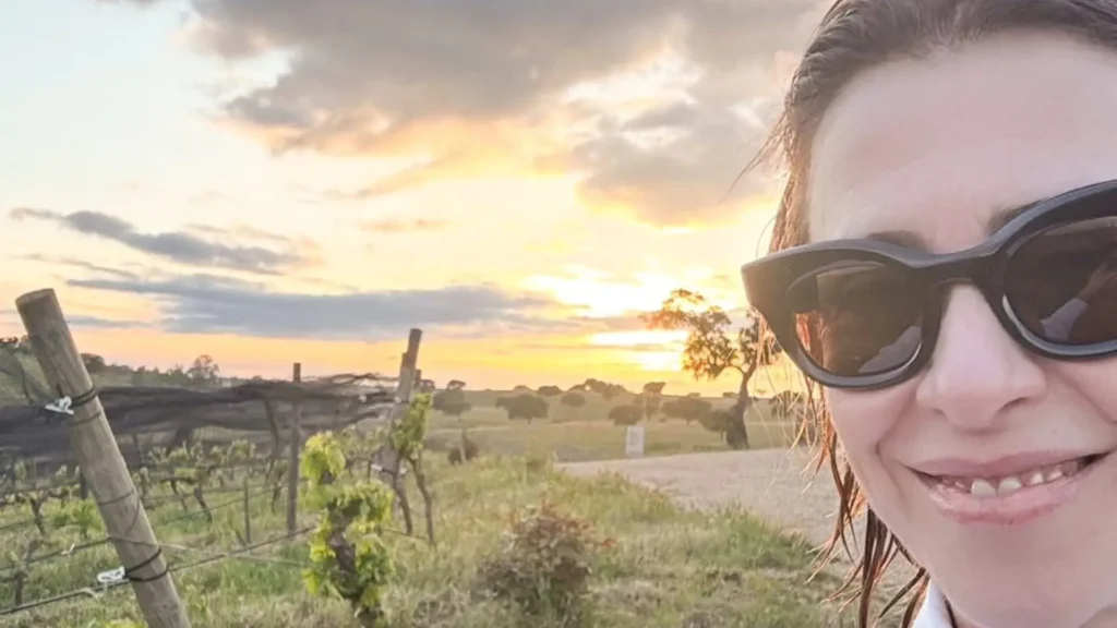 fernanda-torres aproveita-dias-de-descanso-em-portugal:-“paraiso”