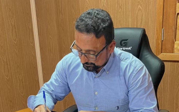 adem-araujo-e-empossado-presidente-da-federacao-de-futebol-do-acre-ate-2027