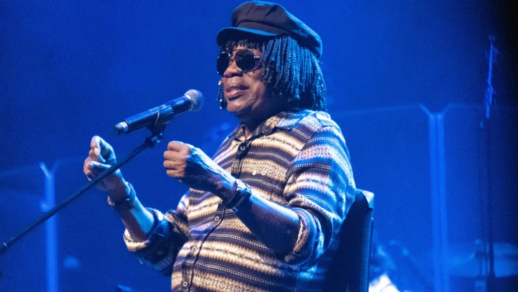 milton-nascimento-vai-ser-homenageado-pela-portela-no-carnaval-de-2025
