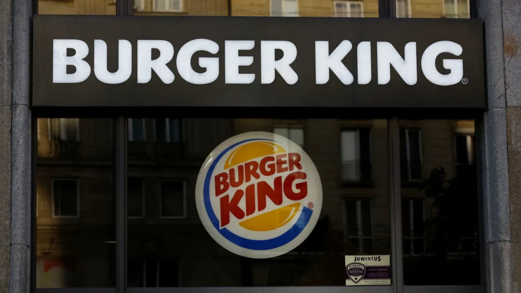 burger-king-dara-sanduiche-de-graca-para-advogados,-em-nova-campanha-de-marketing