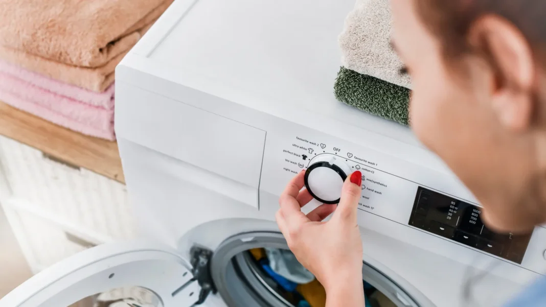 o-ingrediente-de-cozinha-que-mantem-as-roupas-brancas-impecaveis