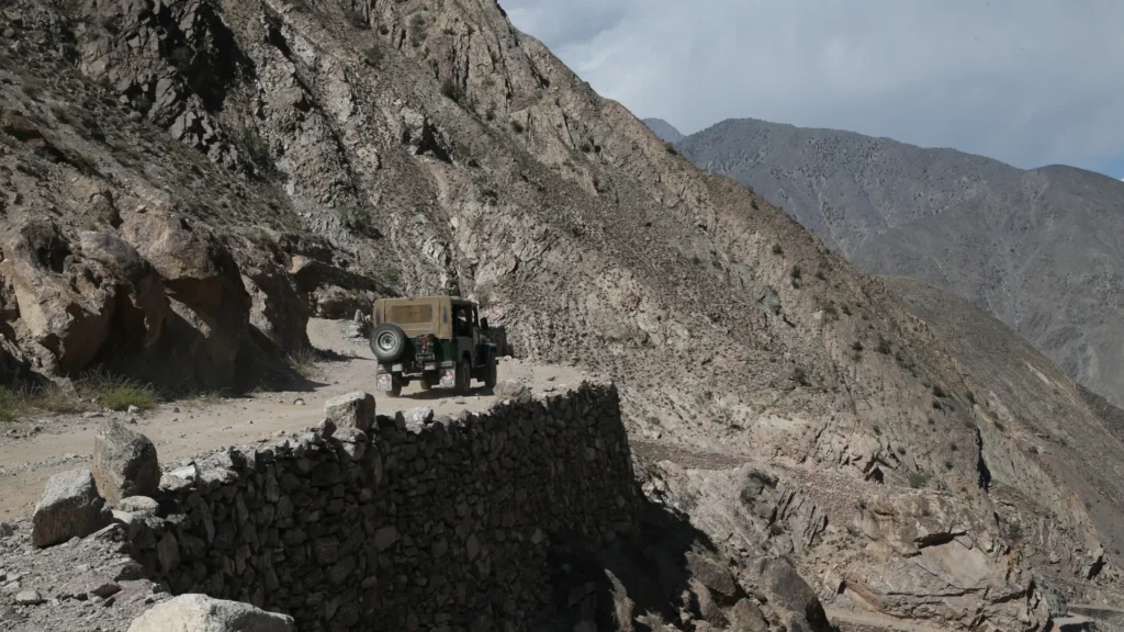 as-estradas-mais-perigosas-do-mundo:-descubra-a-representante-brasileira