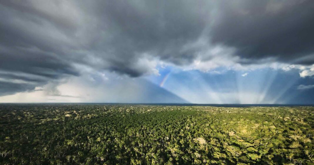 com-ventos-de-ate-60-km/h,-inmet-alerta-para-chuvas-intensas-no-acre