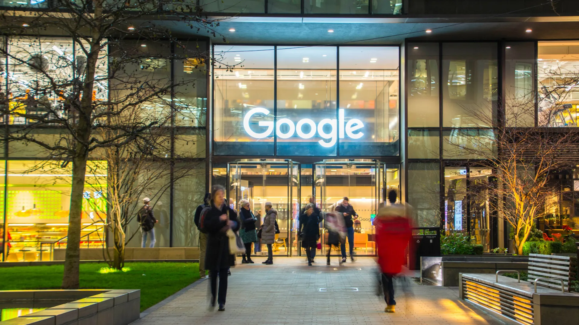 ia-gera-mais-de-um-quarto-do-codigo-criado-na-google,-diz-ceo