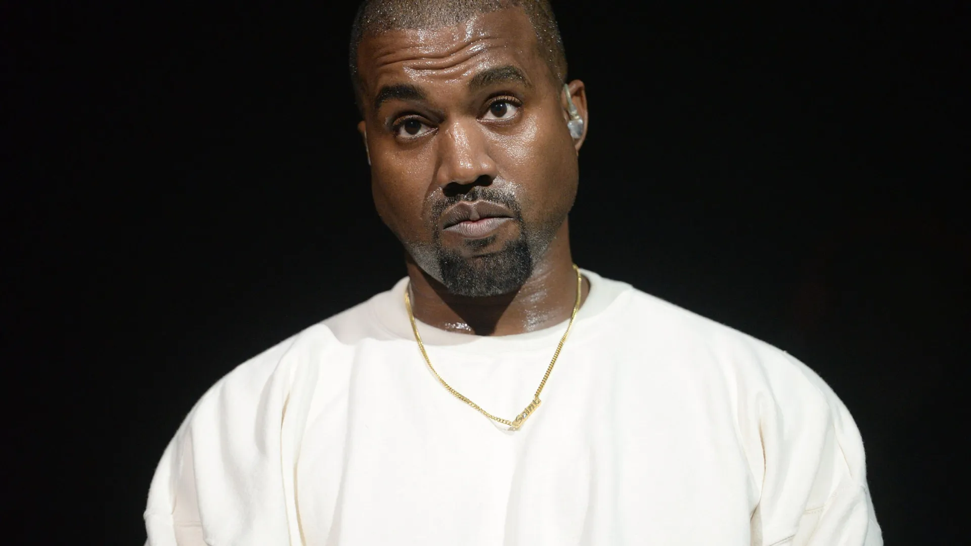 kanye-west-diz-que-deveria-ter-tido-filhos-com-paris-hilton-e-nao-com-kim-kardashian