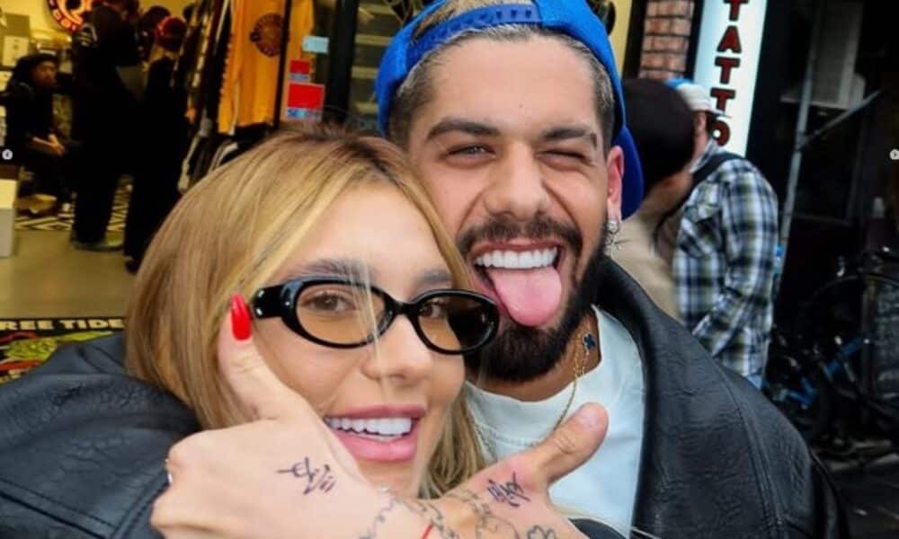 virginia-fonseca-autografa-loja-em-toquio-e-eterniza-amor-com-ze-felipe-em-tatuagem-de-kanji