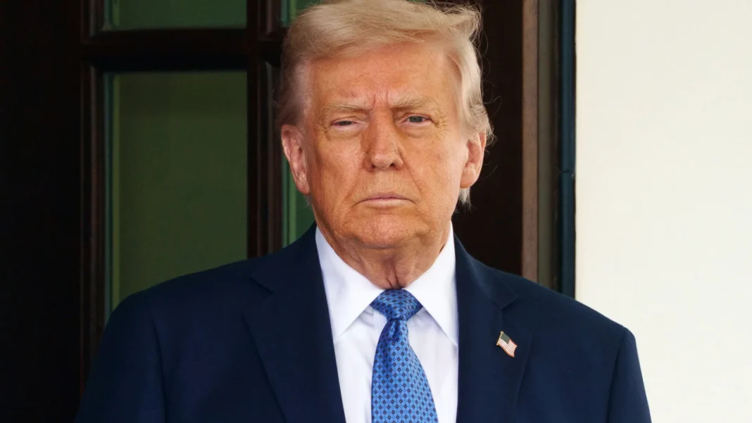 trump-pede-uso-gratuito-dos-canais-do-panama-e-do-suez-para-navios-dos-eua