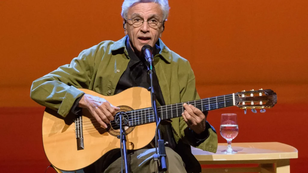 caetano-veloso-anuncia-ultima-turne-internacional-de-sua-carreira