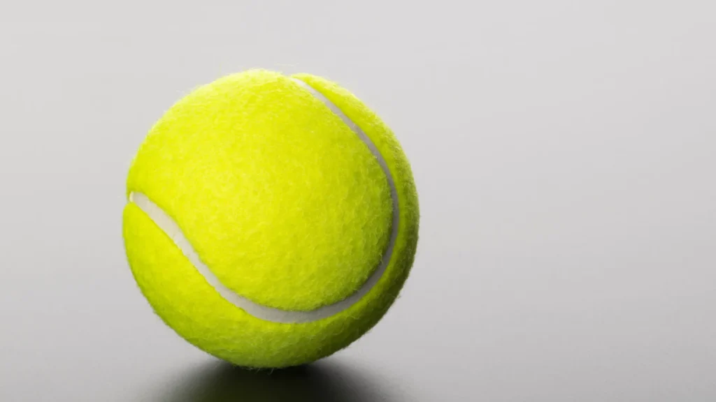 sabia-que-uma-bola-de-tenis-ajuda-a-lavar-roupa-e-deixa-la-super-macia?