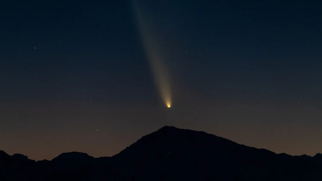 “cometa-do-seculo”-atinge-aproximacao-maxima-e-estara-visivel-do-brasil