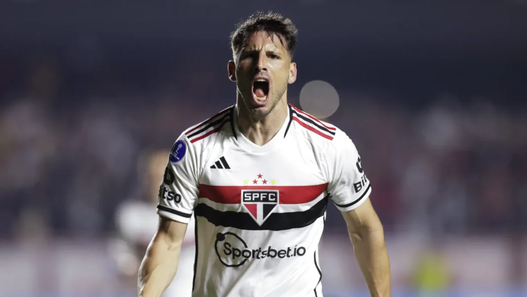 calleri-volta-a-campo-apos-lidar-com-sobrecarga-e-tranquiliza-no-sao-paulo