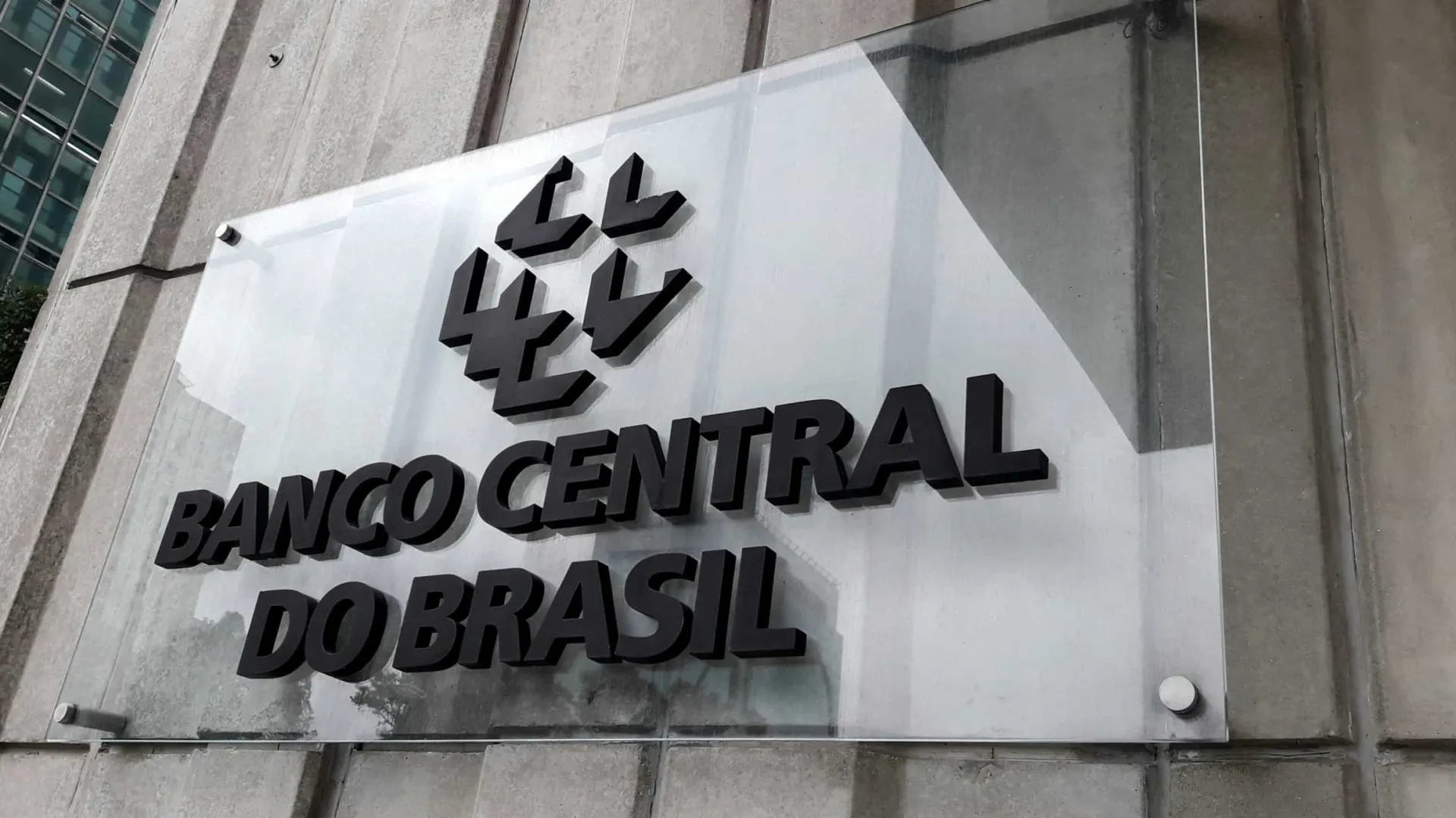 instituicoes-tem-mais-cautela-a-risco-de-credito-em-2025,-afirma-bc