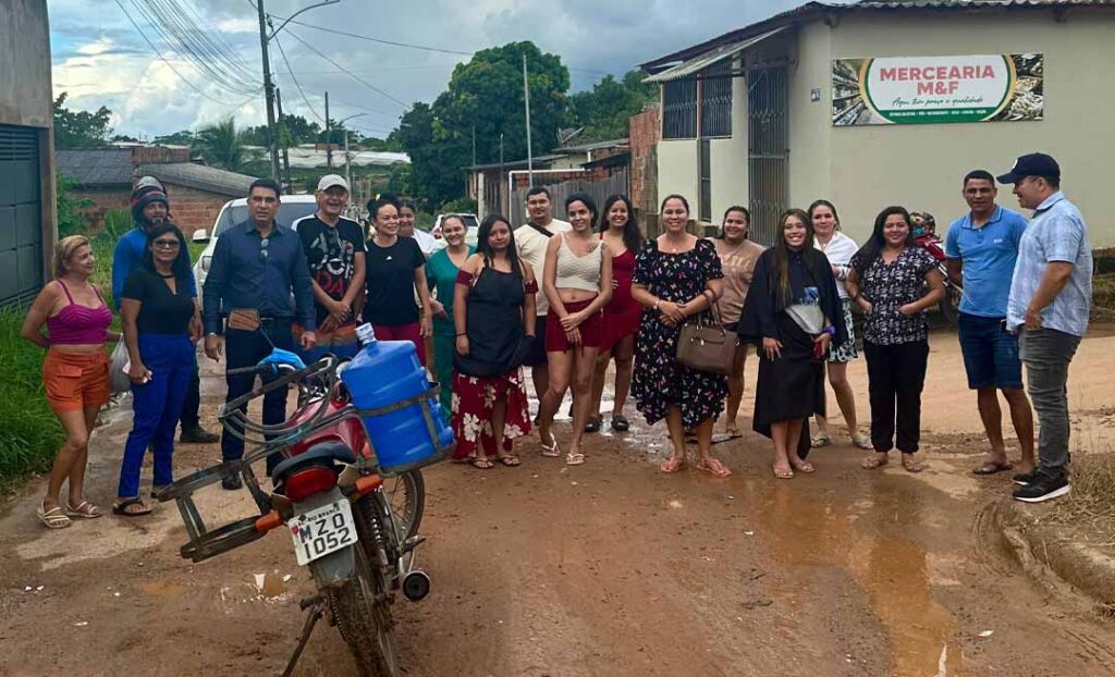 moradores-do-apolonio-sales-protestam-e-cobram-melhoria-nas-ruas-do-bairro