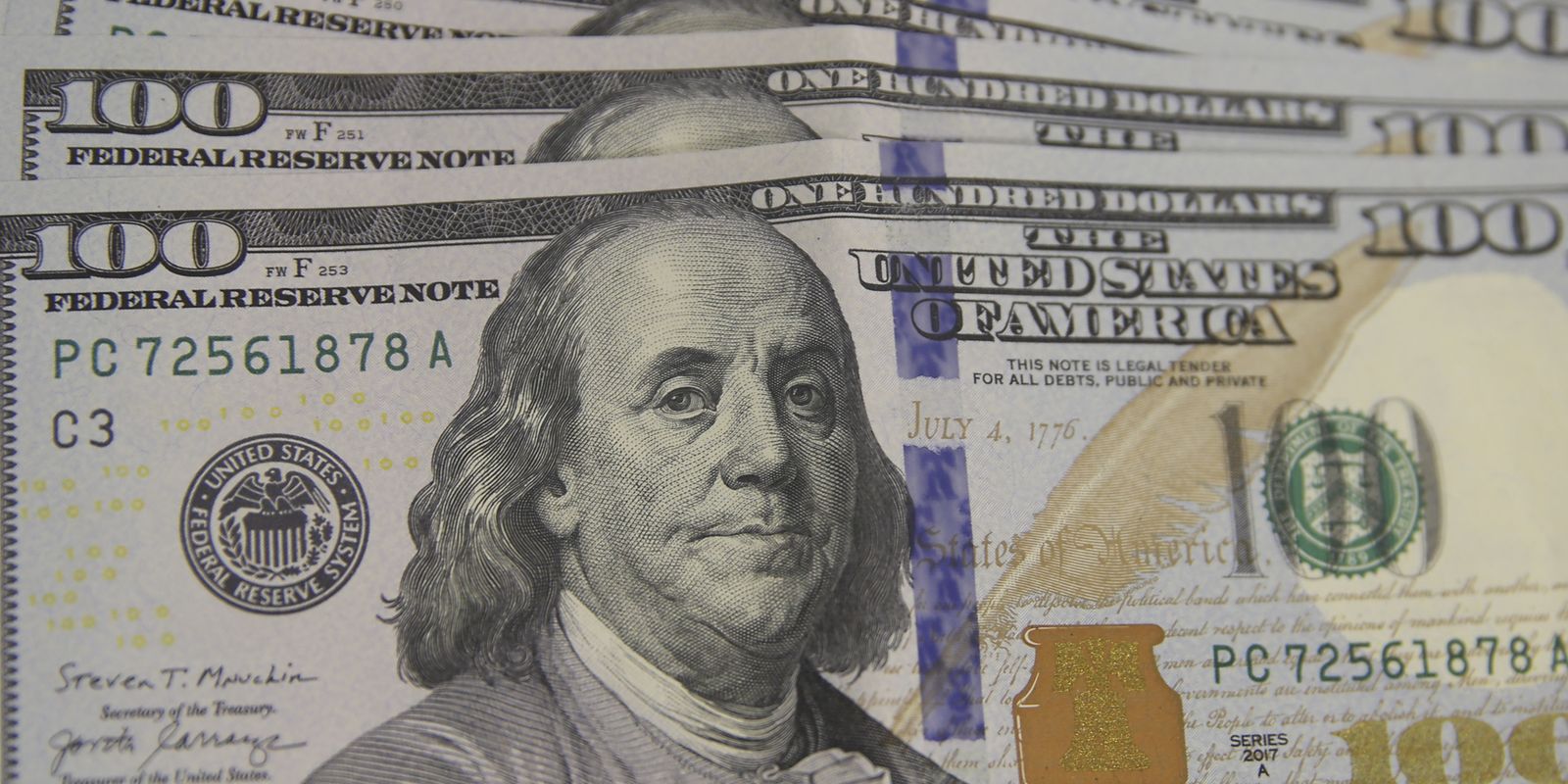dolar-cai-pela-sexta-vez-seguida-e-fecha-em-r$-5,68