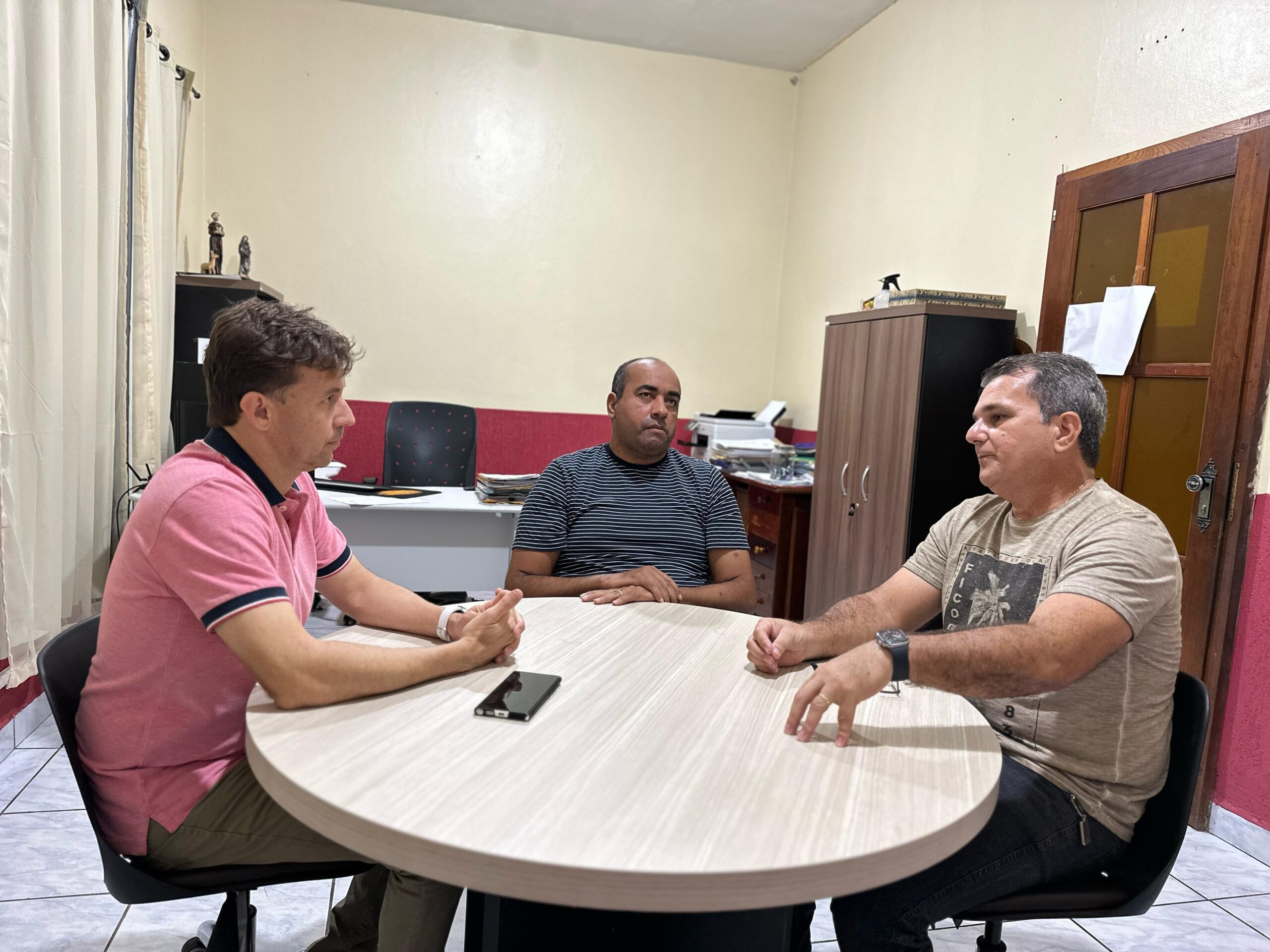 Deputados Clodoaldo Rodrigues e Eduardo Velloso cumprem agendas com foco em novos investimentos e melhorias em serviços públicos no Juruá – Cidade AC News Deputados Clodoaldo Rodrigues e Eduardo Velloso cumprem agendas com foco em novos investimentos e melhorias em serviços públicos no Juruá | Cidade AC News – Notícias do Acre