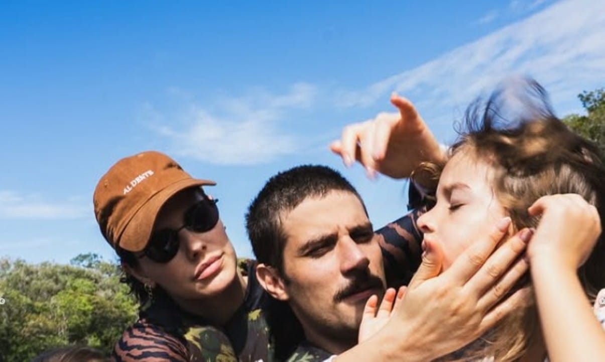 Chay Suede e Laura Neiva