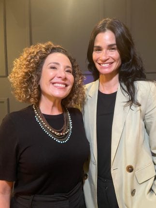 Giuliana Girardi entrevistou a modelo Carol Ribeiro para o 'Fantástico' sobre diagnóstico de esclerose múltipla. O programa atingiu recorde de audiência no Rio 