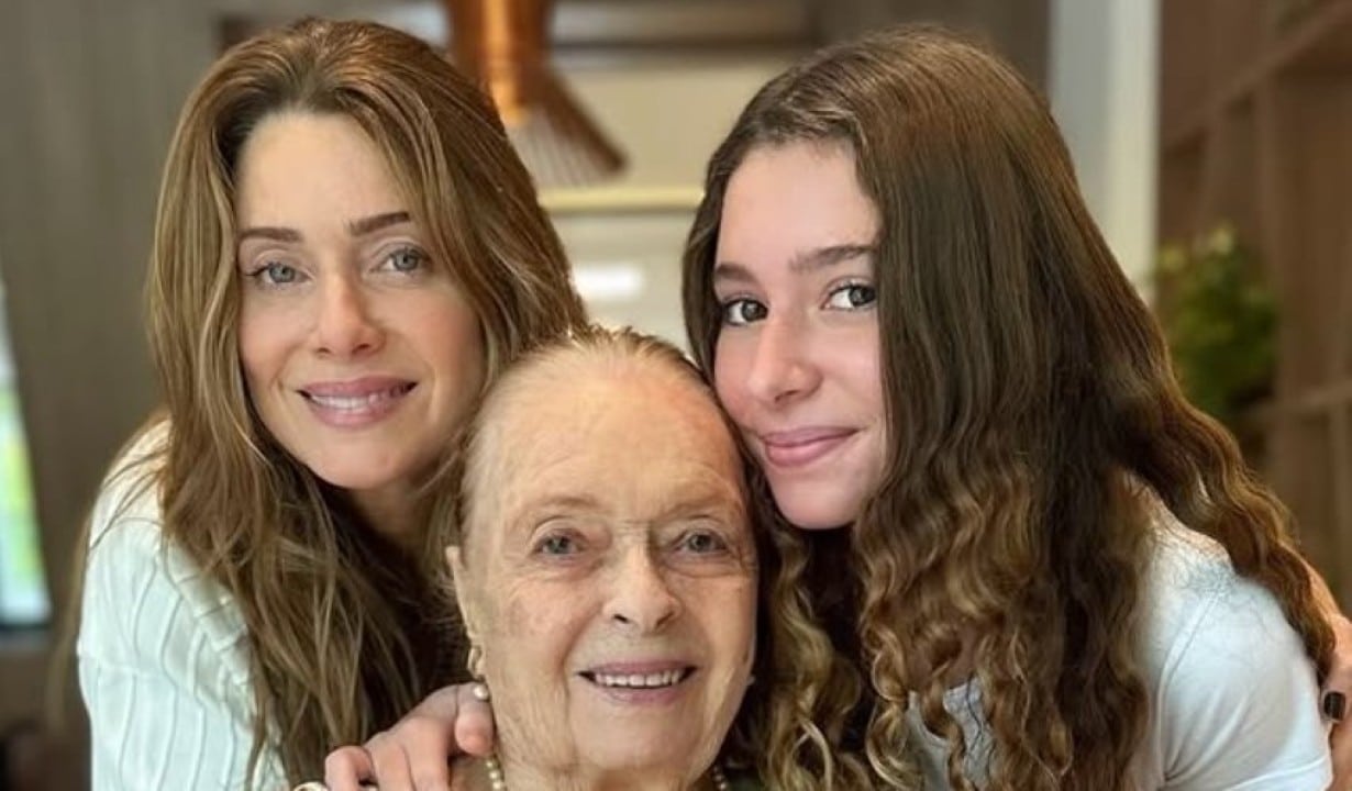 Leticia Spiller e Família