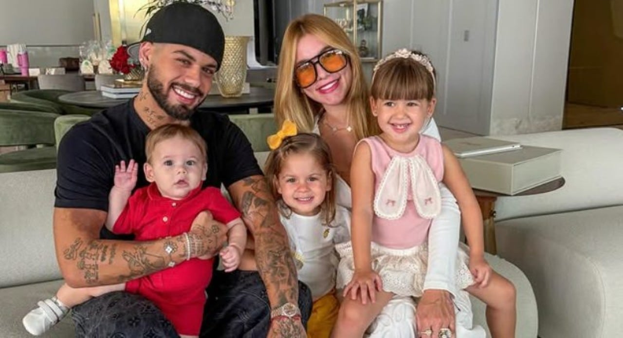 Virginia, Zé Felipe e filhos