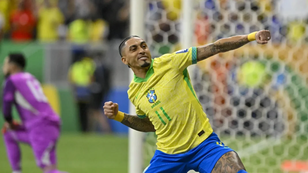 raphinha-se-torna-protagonista-com-estudo-e-versatilidade-em-campo