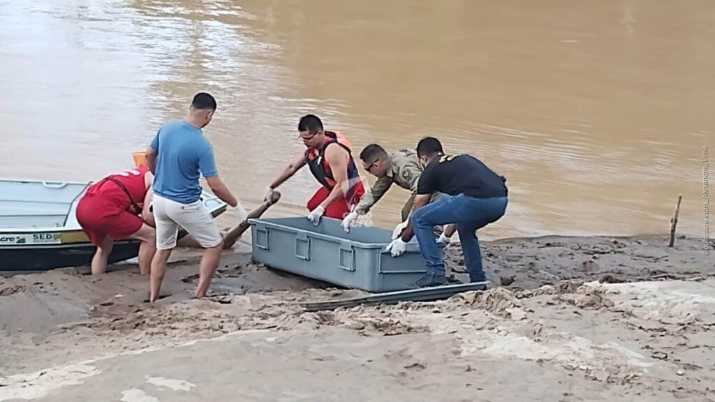 corpo-de-homem-em-estado-de-decomposicao-e-encontrado-no-rio-acre,-na-fronteira
