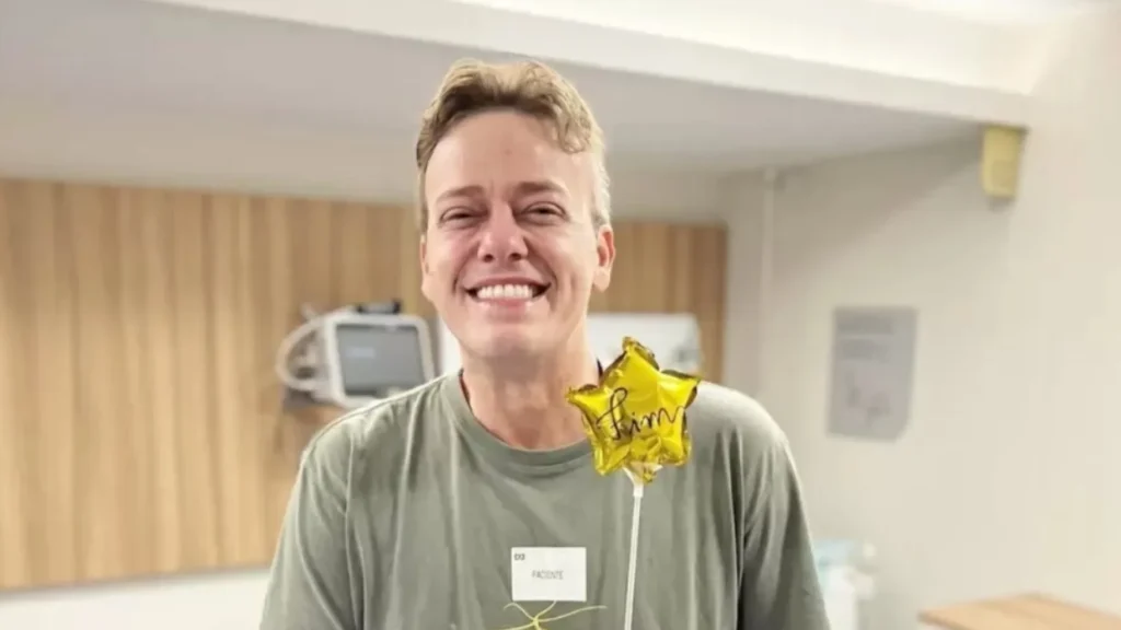 ator-da-globo-celebra-fim-de-tratamento-contra-tumor-no-cerebro
