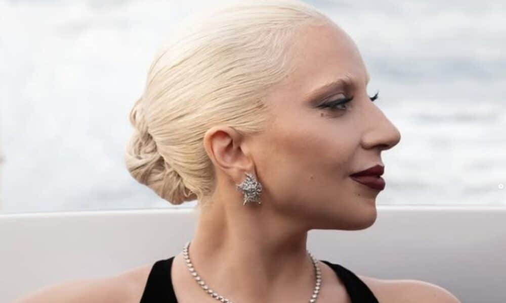 lady-gaga-revela-noivado-com-anel-de-r$-11-milhoes-e-inspira-musica-em-show-na-copacabana