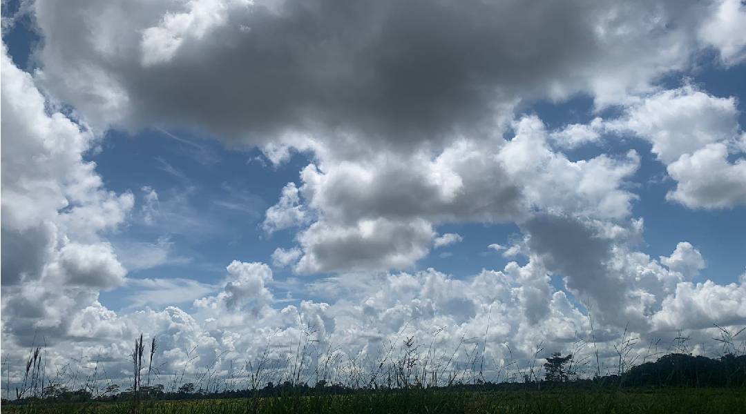 sexta-feira-(2)-deve-ser-quente,-com-sol,-nuvens-e-chuvas-pontuais,-no-acre